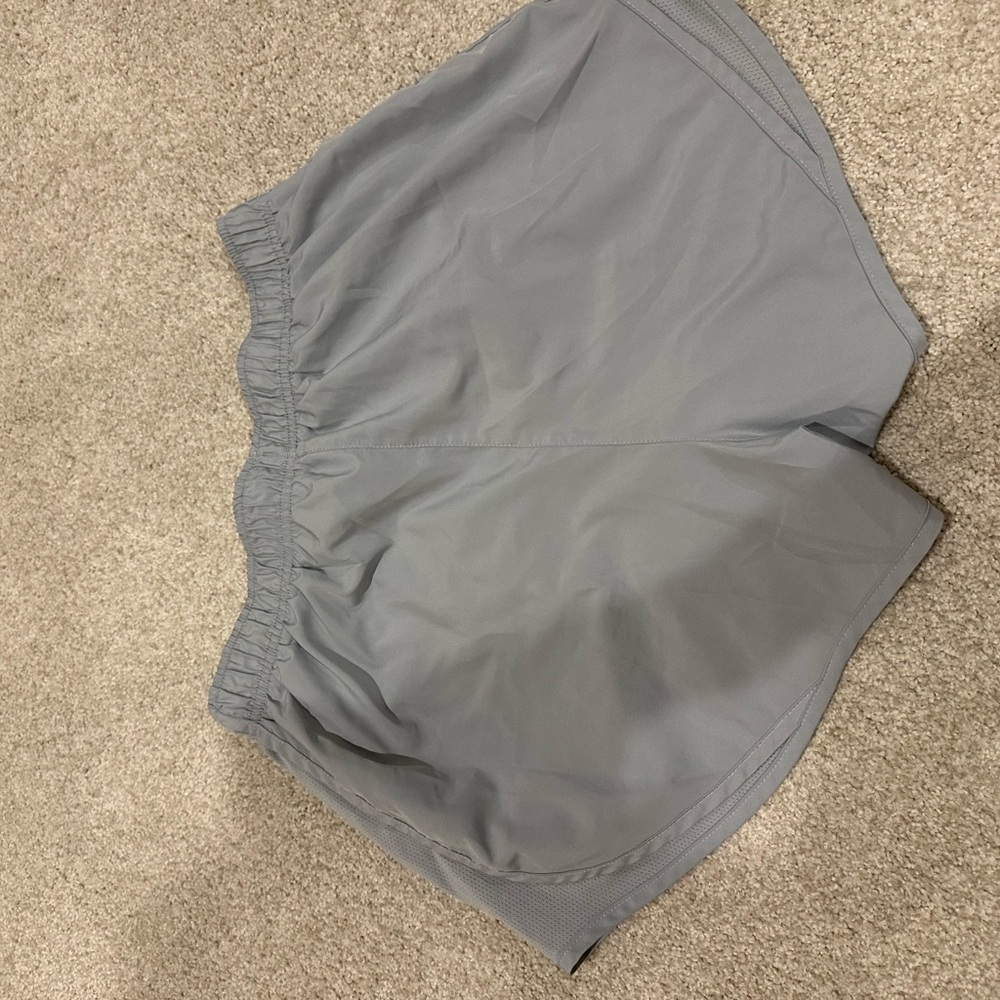 Nike Women's Gray Shorts - Picture 3 of 8
